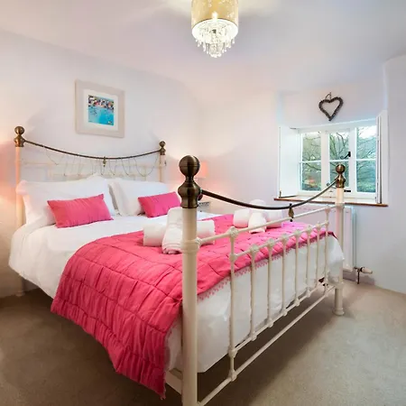 Bridge End Elterwater * Ambleside