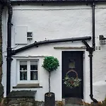 Bridge End Elterwater * Ambleside